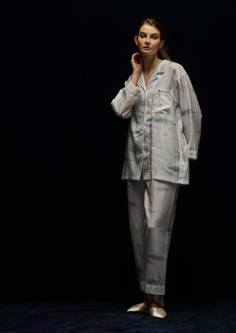 Image of Japanese pattern set up pajamas